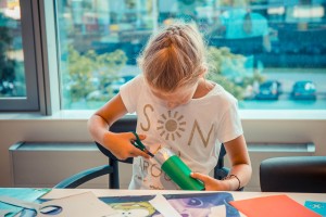 Мастер-класс по изготовлению маракасов в Детском кафе