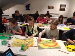 Мастер класс-для детей "Футуристический пейзаж"