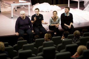 Гастроли Театра.doc. «Подлинные истории женщин, мужчин и богов»