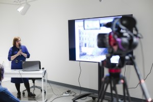 Фотографии и дневники: память, сохраняемая вербальными и визуальными способами»