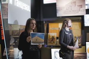 Писатели в «Лабиринте истории ХХ века