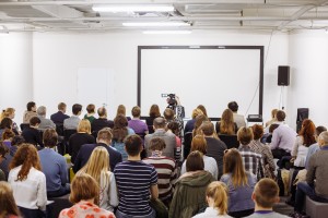 Лекция Леониды Кацвы «90-е – годы становления новой России»