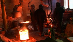 Литейный цех. Отливка маски Эрнста Неизвестного. 28-02-2017