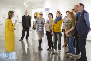 Экскурсия по выставке Неизвестный в Арт-галерее Ельцин Центра