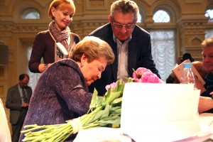 Презентация мемуаров Наины Ельциной «Личная жизнь» в ГУМе