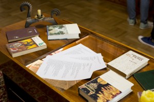 One talk. Полная версия: Книжная полка