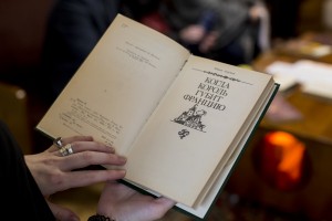 One talk. Полная версия: Книжная полка