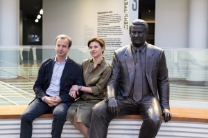 Аркадий Дворкович с супругой