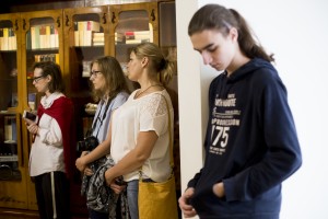 Полная версия: радиоприемники на баррикадах