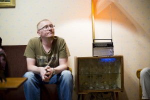 Полная версия: радиоприемники на баррикадах