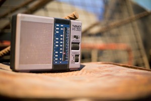 Полная версия: радиоприемники на баррикадах