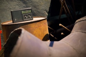 Полная версия: радиоприемники на баррикадах