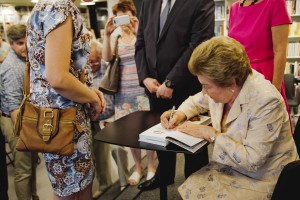 Презентация книги Наины Ельциной «Личная жизнь» в Екатеринбурге