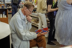 Книжный магазин «Пиотровский». Встреча с Виталием Воловичем