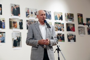 «Параллельные миры» Дмитрия Донского 