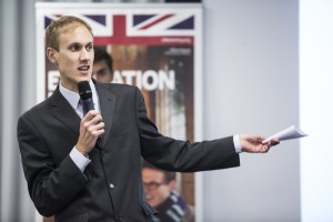 Лекция Айвин Финн (Diamond Light Source)