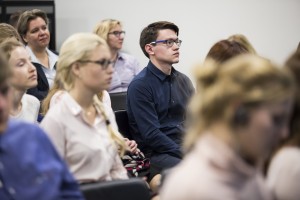 Лекция Айвин Финн (Diamond Light Source)