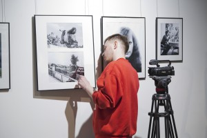 Открытие выставки Генриетты Перьян «Записки. Из фото-книжки» 