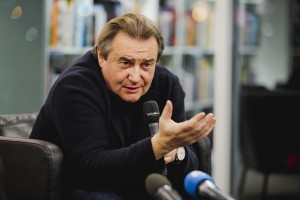 Встреча с кинорежиссером Алексеем Учителем в магазине «Пиотровский»