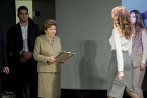 Наина Ельцина вручила студентам именные стипендии Бориса Ельцина