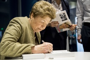 Наина Ельцина вручила студентам именные стипендии Бориса Ельцина