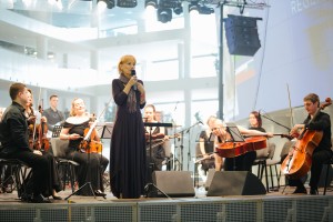 Остров 90-х 2017. Людмила Телень