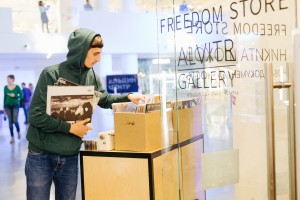 Остров 90-х 2017. Бьюти-зона, лаунж-зона, фото-зона и маркет