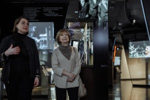 Лия Ахеджакова в Музее Ельцина