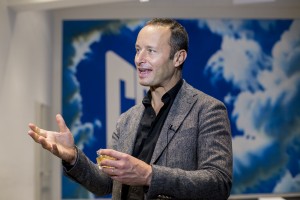 Парфюмер Этьен де Свардт в Ельцин Центре