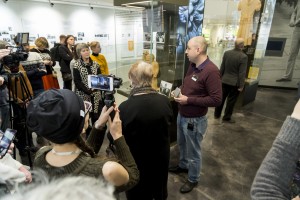 «​Ельцин-неваляшка». История одного подарка