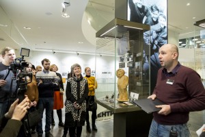 «​Ельцин-неваляшка». История одного подарка