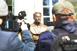 Открытие бюста Ельцина на Аллее правителей