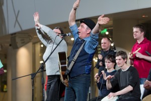 День открытых людей. Концерт оркестра «Антон тут рядом»