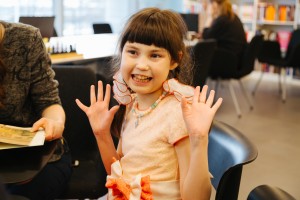 День открытых людей. Инклюзивные чтения «Истории, рассказанные на ушко»