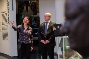 Экскурсия финской делегации в Музее Ельцина