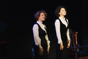 Спектакль «Неизвестный друг». Ксения Раппопорт и Полина Осетинская 