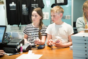 Музей в подарок. Школьники из Бутки