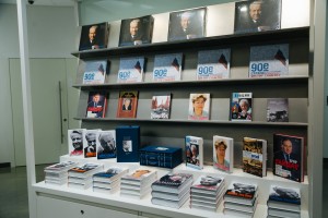 Сувенирный магазин Музея Б.Н. Ельцина