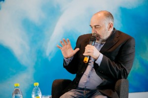 Два города. Александр Снегирев