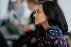 Танцевальный перформанс Екатерины Жариновой «Где-то там»