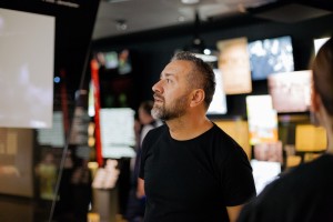 Дизайнер Георгий Шагашвили в Музее Ельцина