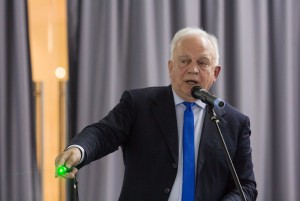 Академик РАН Валерий Черешнев