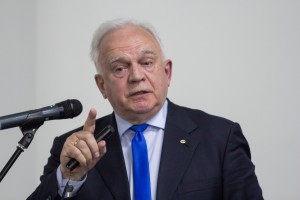 Академик РАН Валерий Черешнев