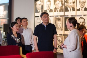 Экскурсия делегации провинции Хэйлунцзян Китайской Народной Республики во главе с губернатором Ван Вэньтао