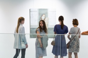 Открытие выставки Полины Синяткиной «Вдохнуть и не дышать»