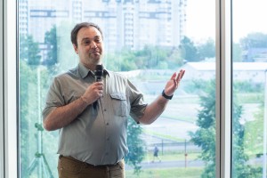 Открытие выставки Полины Синяткиной «Вдохнуть и не дышать»