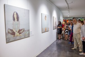 Открытие выставки Полины Синяткиной «Вдохнуть и не дышать»