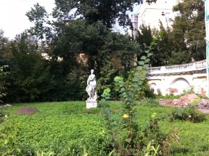 Малая Никитская, 12 (сентябрь, 2013)