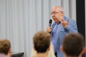 Олег Будницкий на конференции «Социальная история России (1990-е гг.): к новому осмыслению»