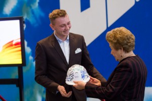 Наина Ельцина на церемонии вручения сертификатов именных стипендий первого президента России Б.Н. Ельцина студентам и аспирантам УрФУ